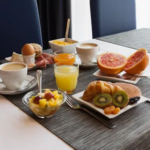 Kyriad Direct Rennes Ouest Hotel